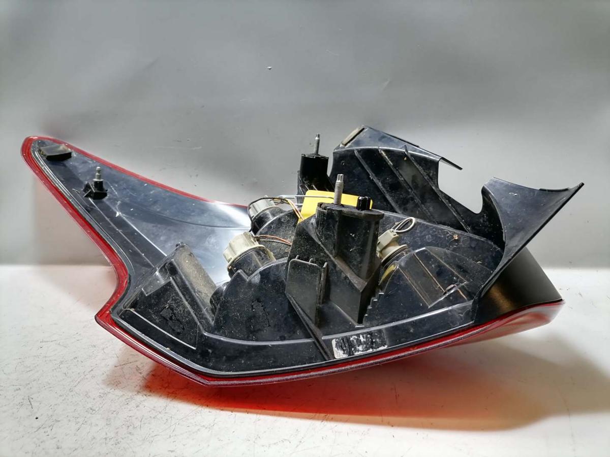 Ford Focus 3 original R&uuml;cklicht R&uuml;ckleuchte Schlussleuchte rechts Flie&szlig;heck Facelift Bj.2018